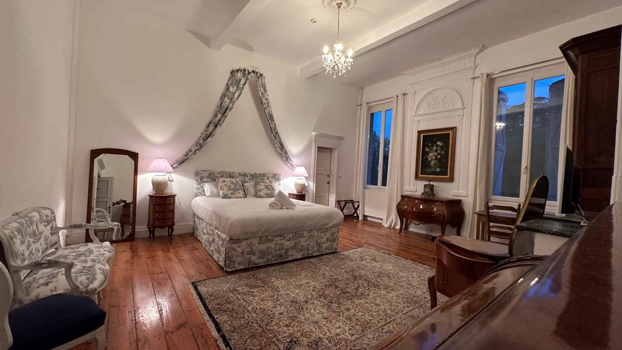 Le Manoir De Lisle Hotel Bagian luar foto
