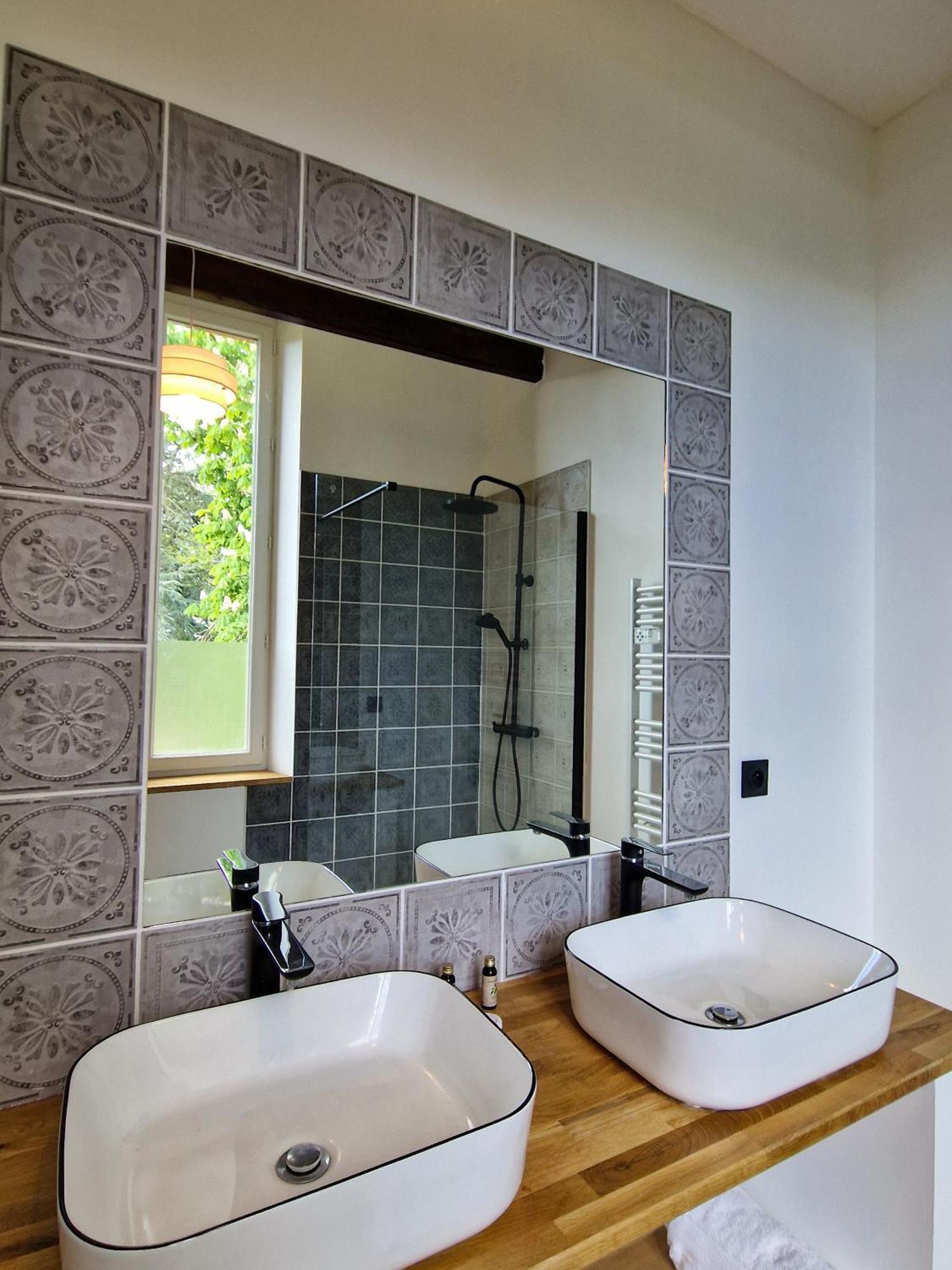 Le Manoir De Lisle Hotel Bagian luar foto