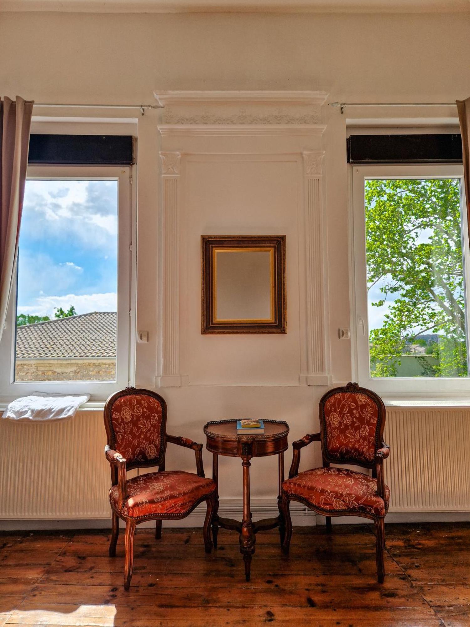 Le Manoir De Lisle Hotel Bagian luar foto