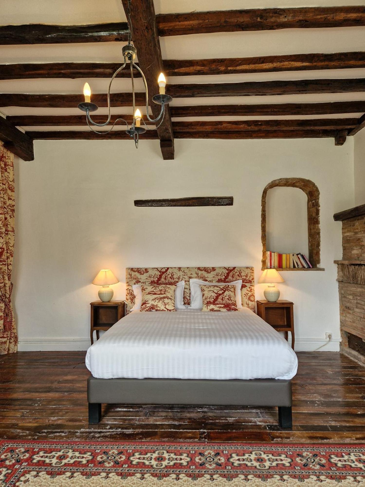 Le Manoir De Lisle Hotel Bagian luar foto