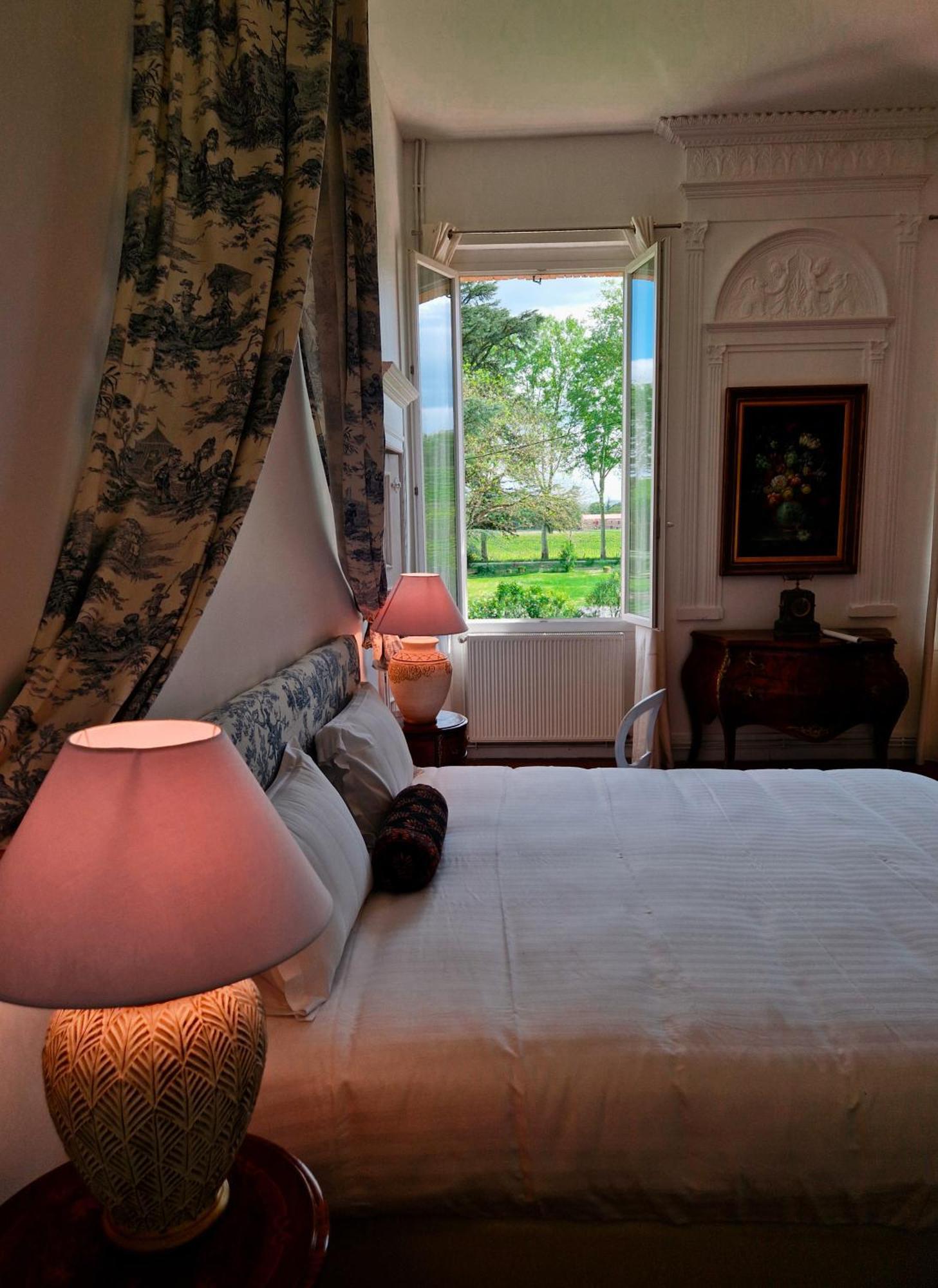 Le Manoir De Lisle Hotel Bagian luar foto