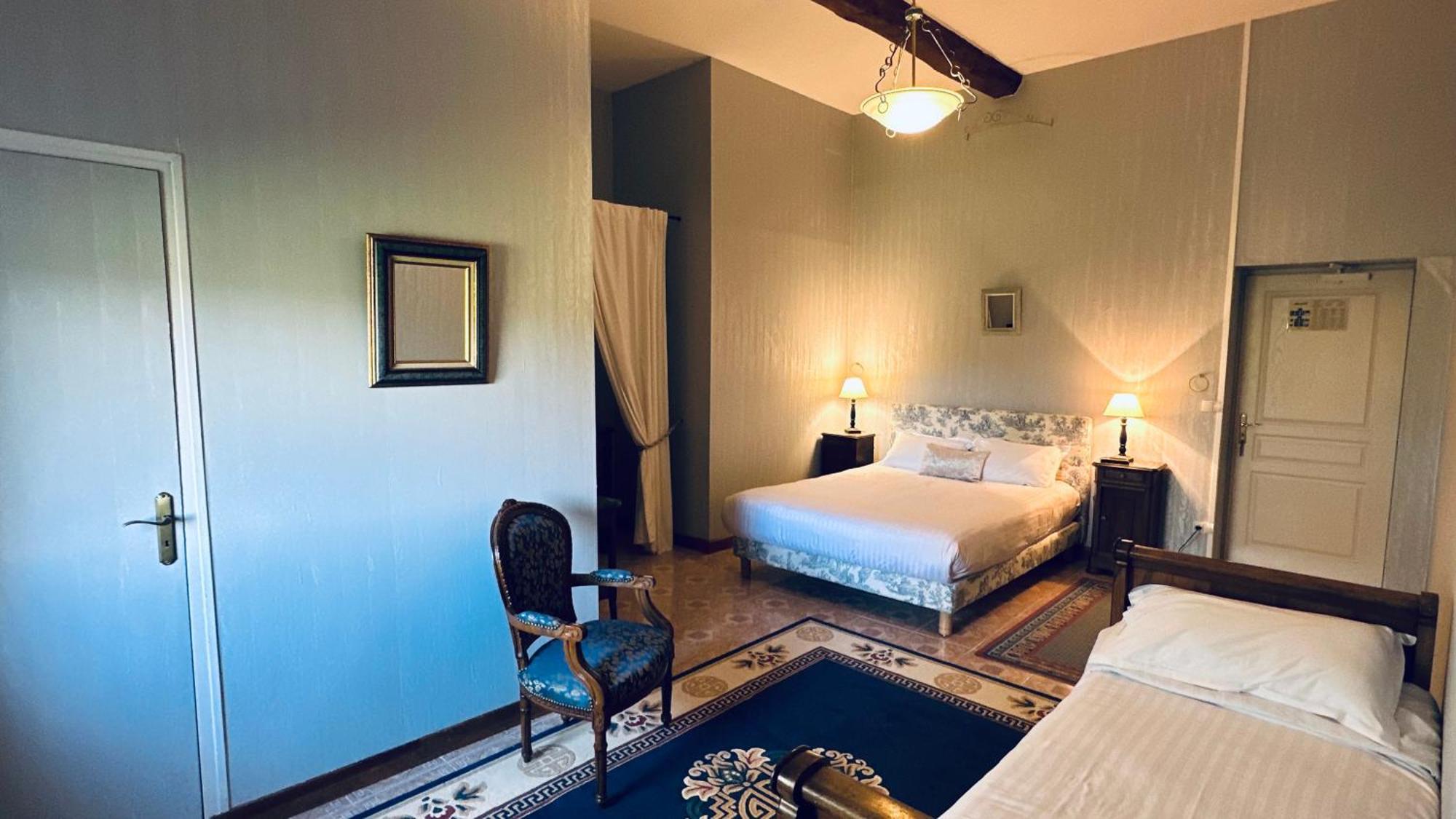 Le Manoir De Lisle Hotel Bagian luar foto
